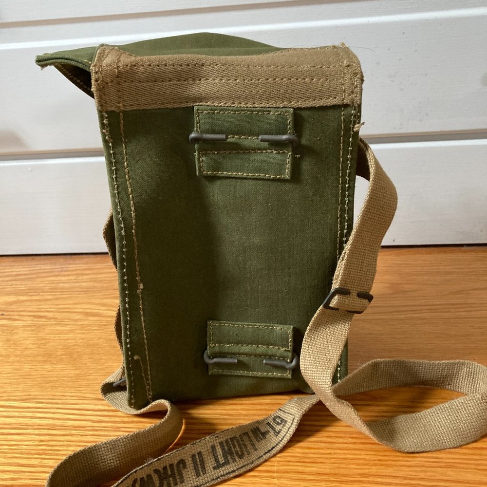 Vintage 1945, US Military Light II J.H. & Co. LTD. Bag Case - Picture 2 of 9